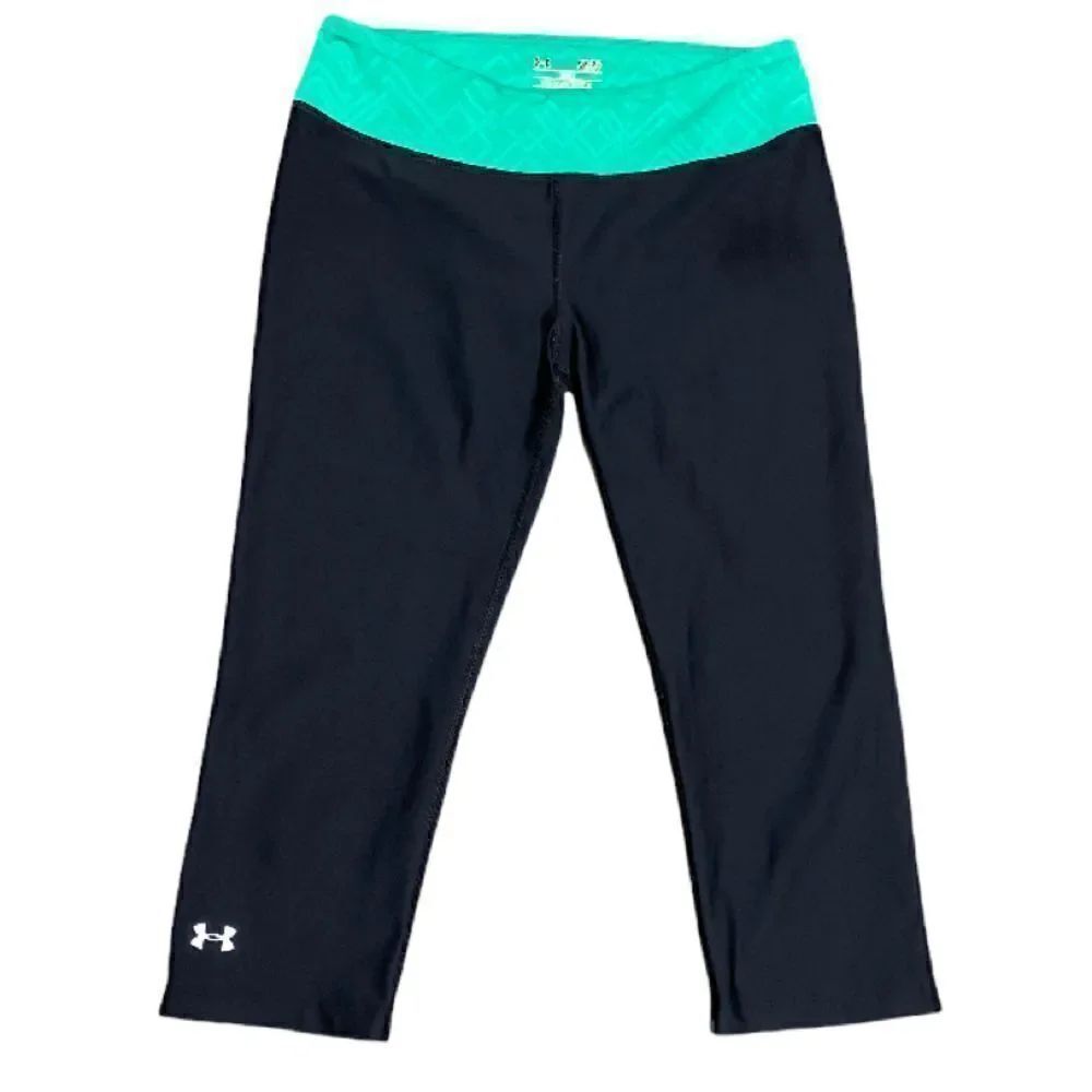 Under Armour Black $ Green Fitted Hear Gear Capri Leggings